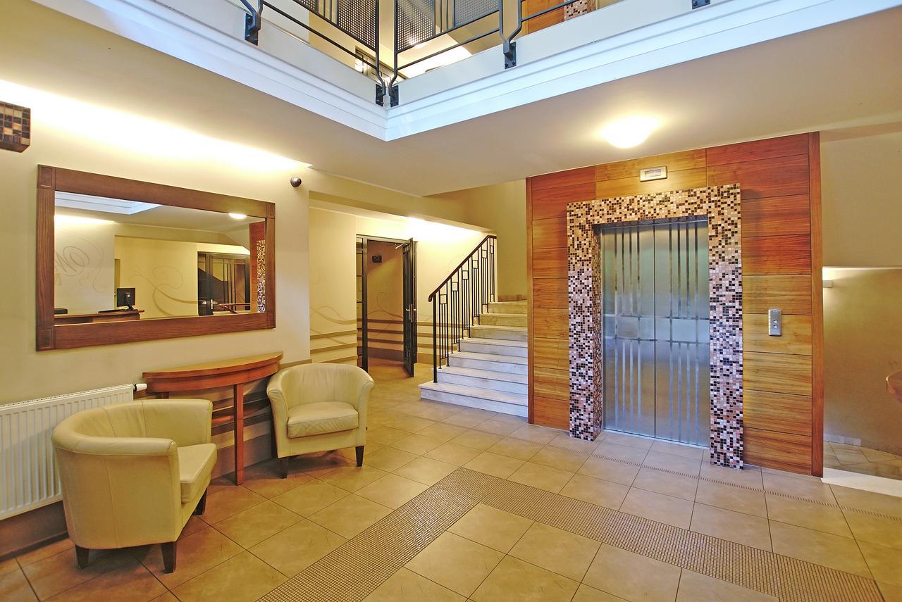 Beachfront Apartment Haga With Free Parking By Noclegi Renters 소포트 외부 사진