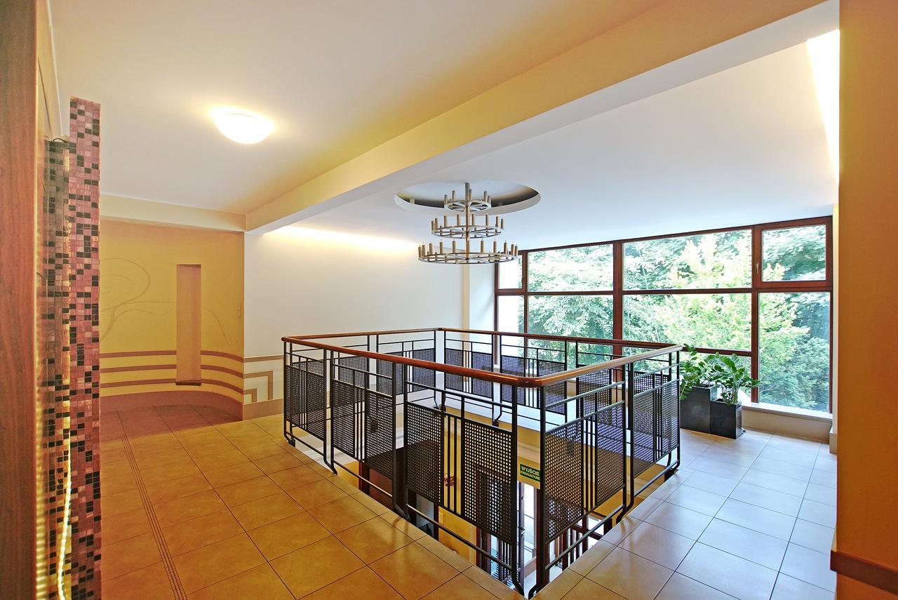 Beachfront Apartment Haga With Free Parking By Noclegi Renters 소포트 외부 사진