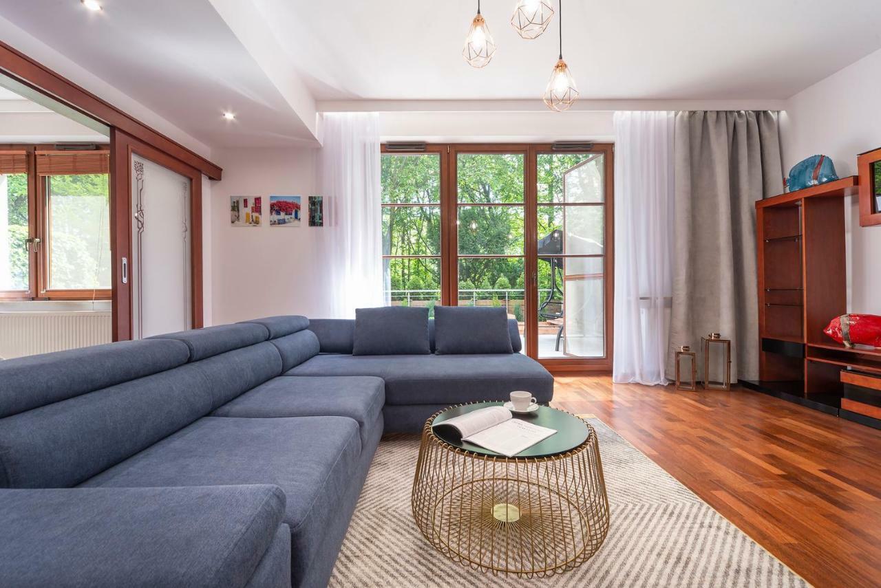 Beachfront Apartment Haga With Free Parking By Noclegi Renters 소포트 외부 사진